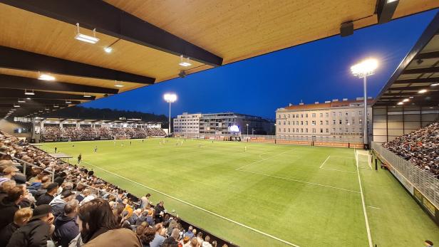 Traumkulisse für ein Regionalligaspiel.