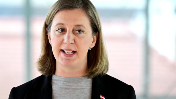 PG FINANZMINISTERIUM: EIBINGER-MIEDL (ÖVP)