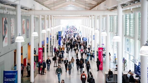 Viecon messe Wien Gang Mall