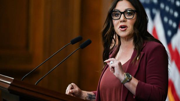 U.S. government shutdown enters 35th day