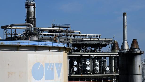 ++ THEMENBILD ++ RAFFINERIE SCHWECHAT / GAS / ÖL / OMV / VERSORGUNGSSICHERHEIT