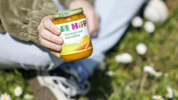 Ein Hipp-Babykostgläschen "Karotten mit Kartoffeln" 