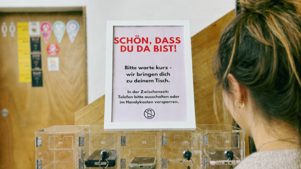 Handyboxen zur Aufbewahrung