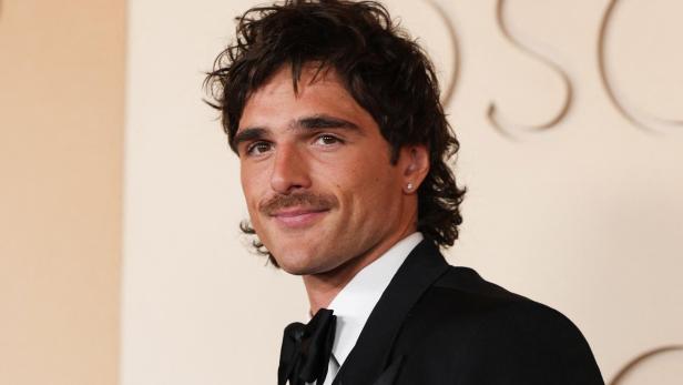 Jacob Elordi im Anzug