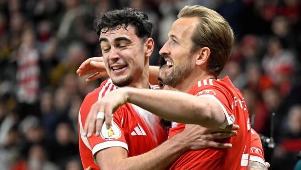 FBL-GER-CUP-LEVERKUSEN-BAYERN MUNICH