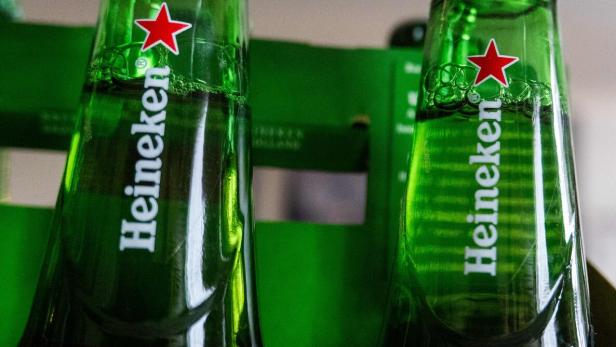 US-HEINEKEN-TO-CUT-5000-6000-JOBS-AMID-PIVOT-TO-A.I.