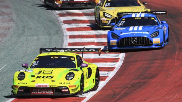 Thomas Preining führt vor Lucas Auer.