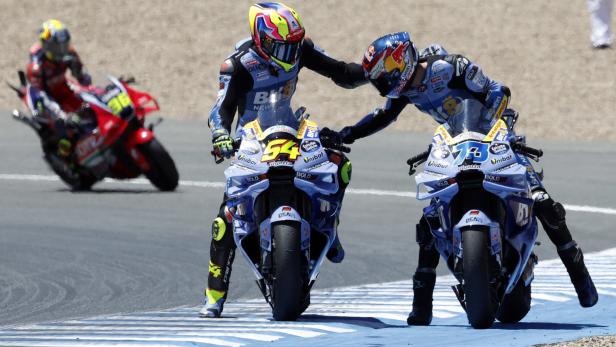 Gratulationen an Sieger Alex Marquez.