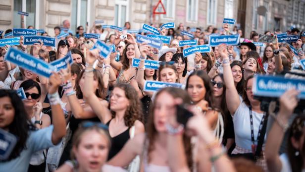 "SWIENNA REVIVAL": SWIFTIE-EVENT EIN JAHR NACH KONZERTABSAGEN IN WIEN