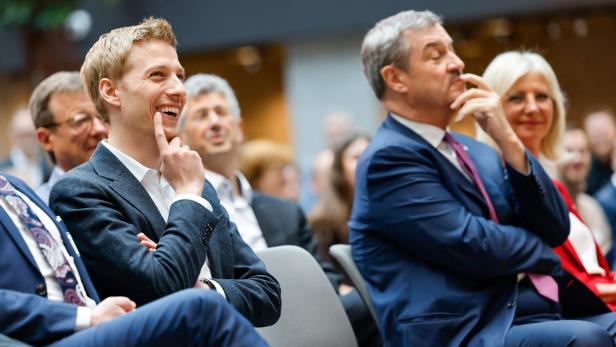 Dominik Krause und Markus Söder bei ihrem ersten Zusammentreffen nach der Wahl am 16. April 2026.
