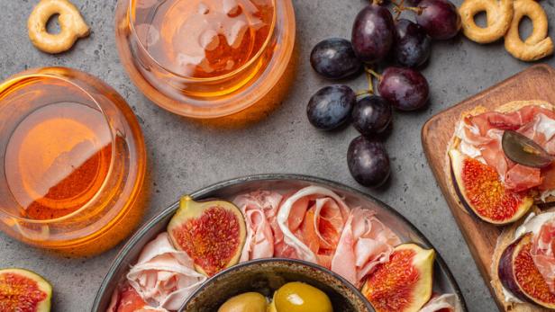 Appetizers with cocktails.
