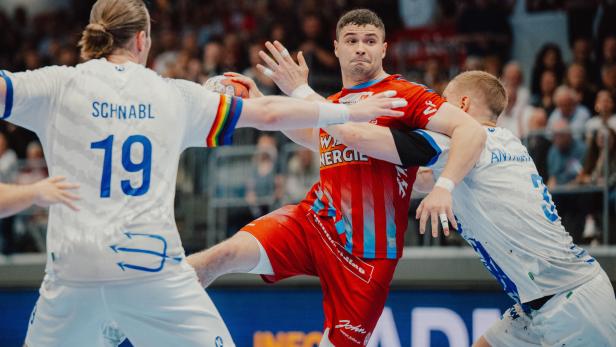 Eine Szene aus dem Handball-Spiel Fivers gegen Hard