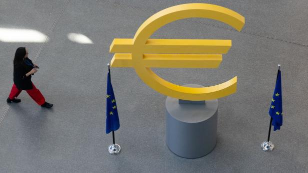 EZB-Ratssitzung mit Zinsentscheidung