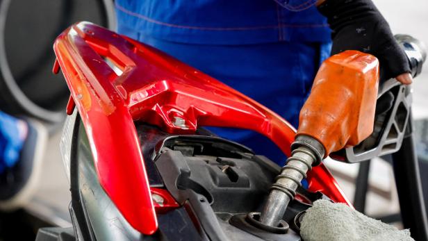 eFuels sind logische, klimaneutrale Nachfolger für Benzin und Diesel