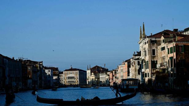 ITALY-TOURISM-LIFESTYLE