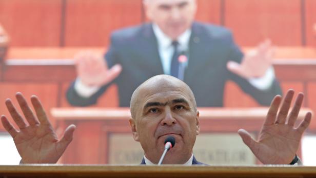 No-confidence vote against Ilie Bolojan's cabinet in parliament