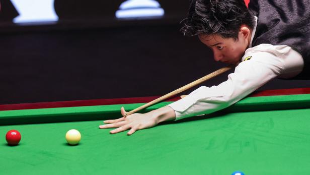TOPSHOT-SNOOKER-GBR-WORLD