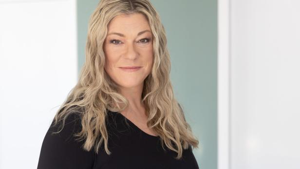 Valentina Philadelphy-Steiner, Anwaltin