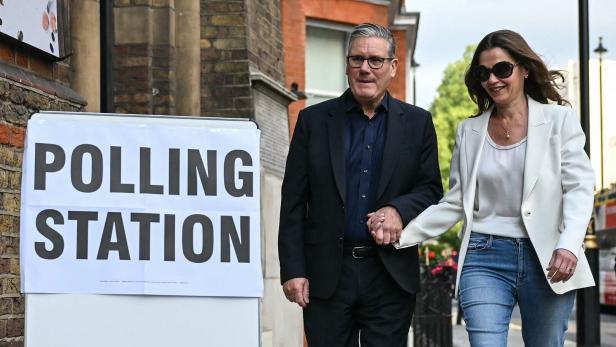 TOPSHOT-BRITAIN-POLITICS-VOTE