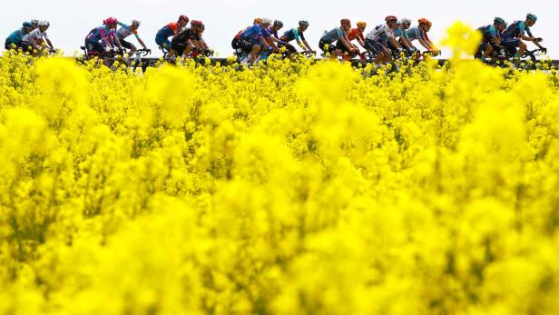 TOPSHOT-CYCLING-ITA-GIRO
