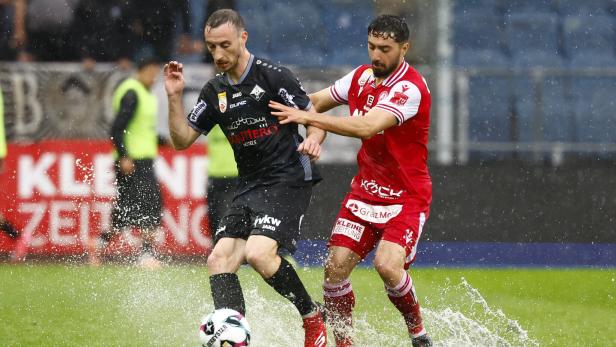 Viel Wasser bei Altach (l.) gegen GAK