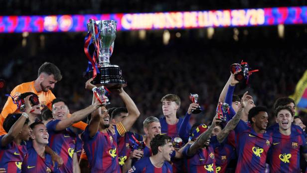 FC Barcelona krönt sich nach 2:0 gegen Real Madrid zum spanischen Meister