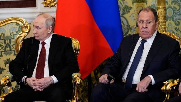 Russian President Vladimir Putin and Congo Republic President Denis Sassou ?Nguesso meet in Moscow