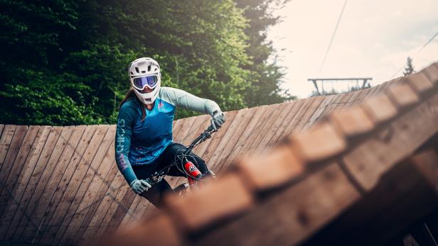 Der Alpen-Bikepark Schneeberg bietet zum Start sieben Strecken mit zwölf Kilometer Trails und Lines.