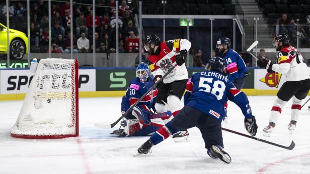 IIHF Ice Hockey World Championship - Great Britain vs Austria