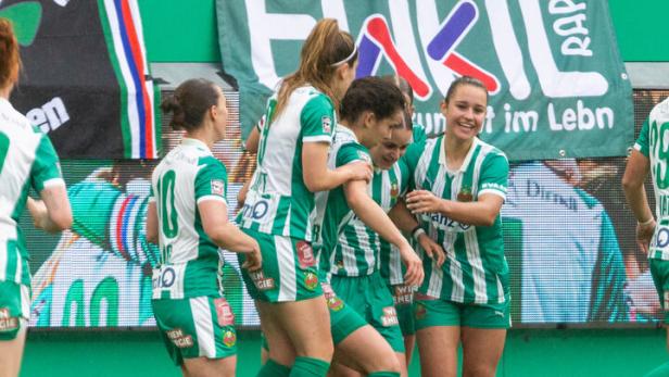 Jubel der Rapid-Frauen vor 4.800 Fans