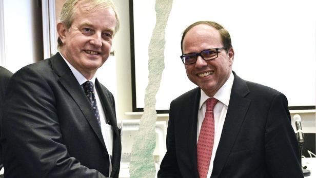 Johannes Steinhart und Thomas Szekeres im Anzug