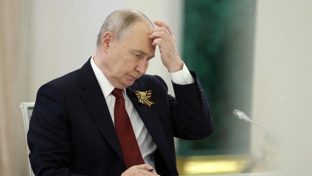 TOPSHOT-RUSSIA-LAOS-POLITICS-DIPLOMACY