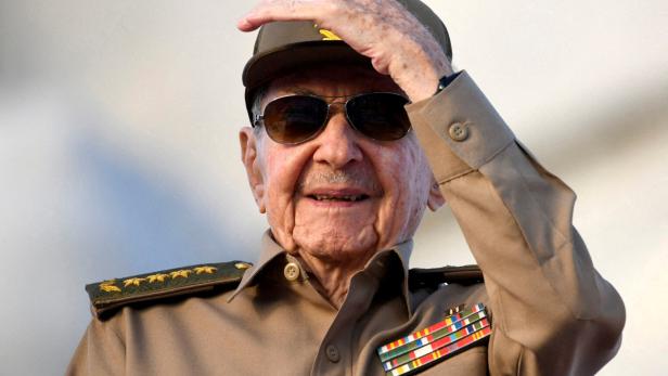 FILE PHOTO: FILE PHOTO: Cubans mark the International Workers Day with massive gathering in Havana
