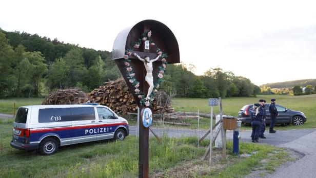 STEIERMARK: MANN SOLL FRAU MIT GEWEHR ERSCHOSSEN HABEN