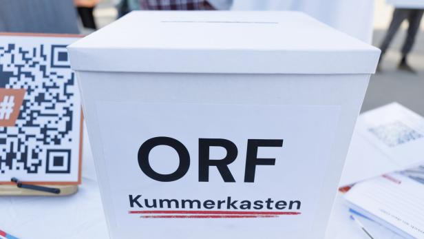 #AUFSTEHN KUNDGEBUNG "DER ORF GEHÖRT UNS" - ZIVILGESELLSCHAFT UND JOURNALISTINNEN FORDERN UNABHÄNGIGE ORF-SPITZE