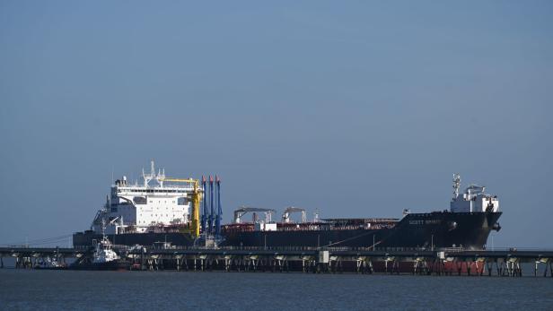 Ölversorgung und Energieinfrastruktur