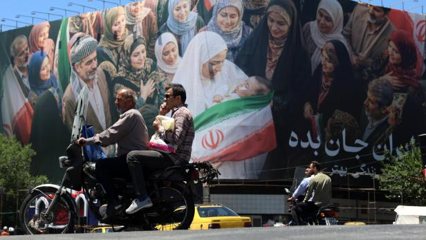 Daily life in Tehran amid diplomatic efforts to end US-Iran conflict