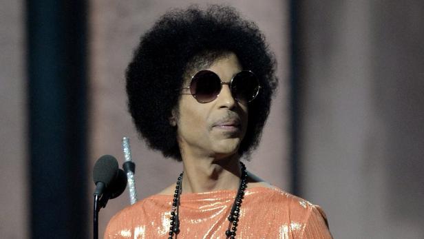Weil er neue Dinge ausprobieren will, plant Prince eine Piano-Solo-Tour.