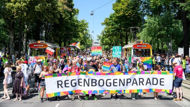 VIENNA PRIDE 2025 - REGENBOGENPARADE
