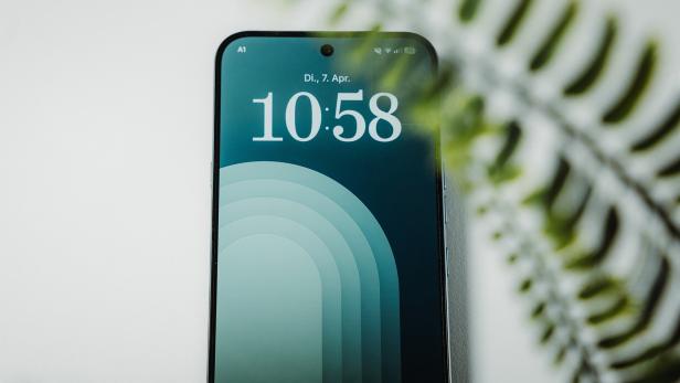 Nothing Phone (4a) Pro