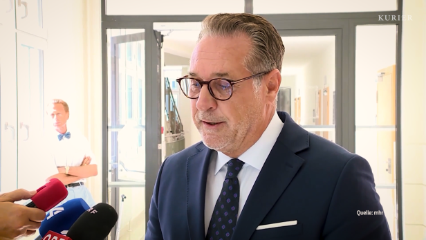 Strache vor Gericht: Prozess um Lebensversicherung gestartet
