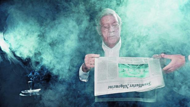 Helmut Schmidt trat bis ins hohe Alter als leidenschaftlicher Raucher auf