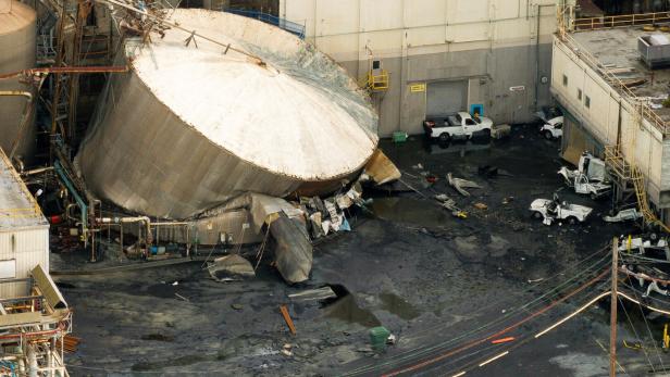 Aftermath of a chemical tank rupture at the Nippon Dynawave Packaging pulp and paper mill in Longview