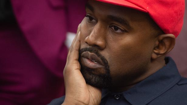 FILES-US-BRITAIN-ENTERTAINMENT-MUSIC-RACISM-KANYE