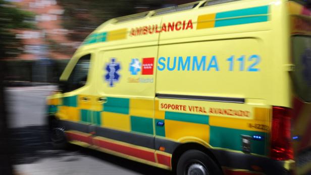 Spanien Rettung Rettungsauto