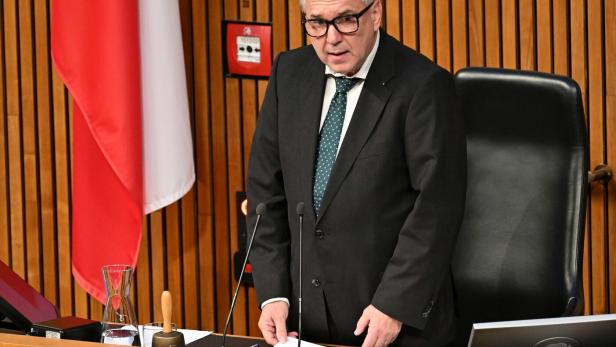 SONDERSITZUNG DES NATIONALRATS: ROSENKRANZ