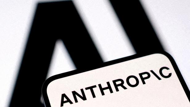 FILE PHOTO: Illustration shows Anthropic logo