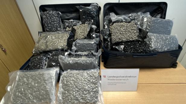 Drogen in Plastiksäcken verpackt