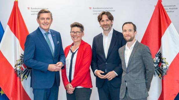 Bundesminister KommR Peter Hanke empfängt Neuron Automation