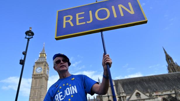 BRITAIN-EU-POLITICS-BREXIT-DEMO